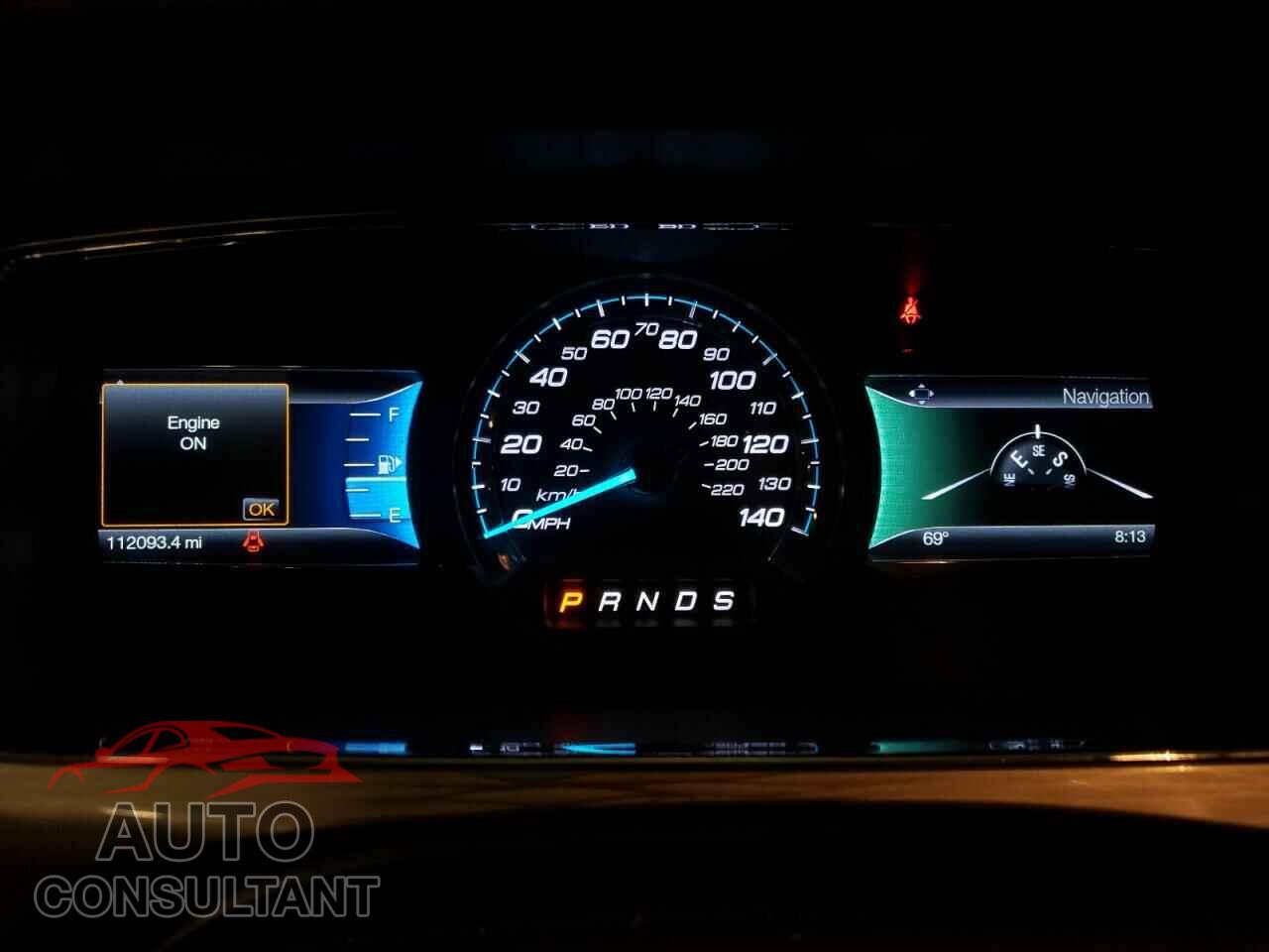 FORD TAURUS 2017 - 1FAHP2E82HG121436