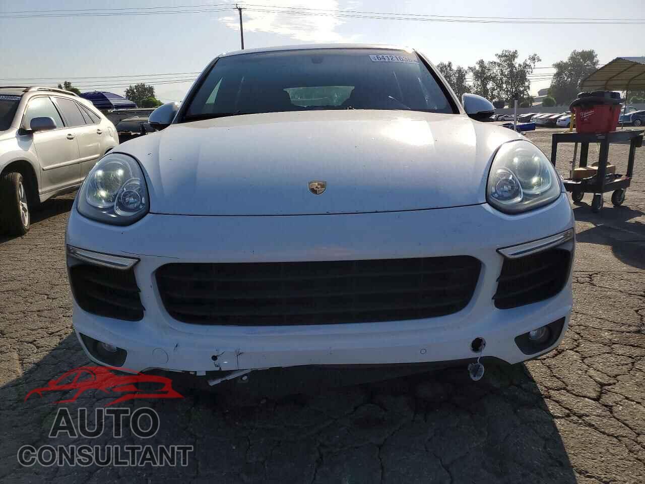 PORSCHE CAYENNE 2016 - WP1AF2A20GKA41613