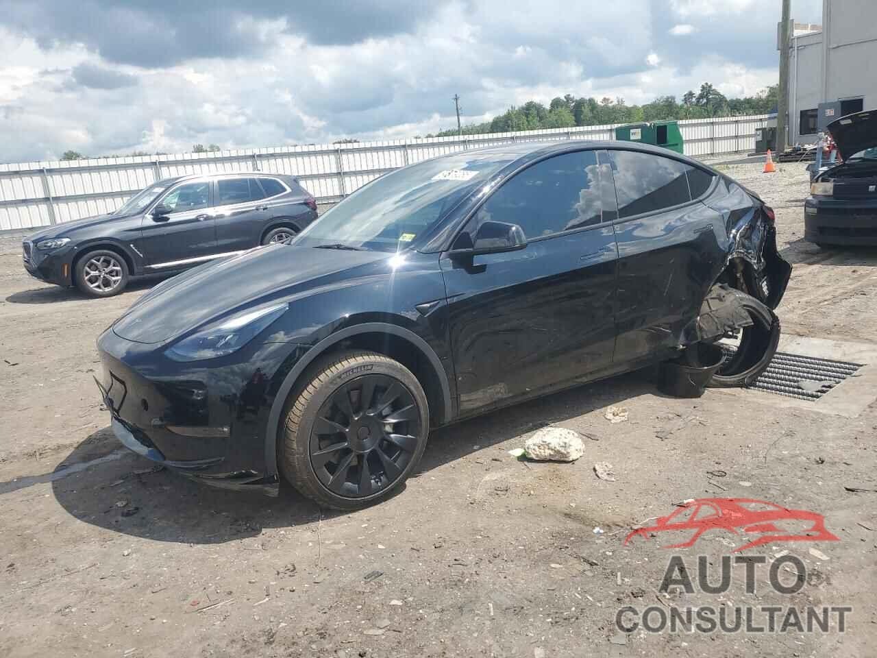 TESLA MODEL Y 2023 - 7SAYGAEE7PF847007