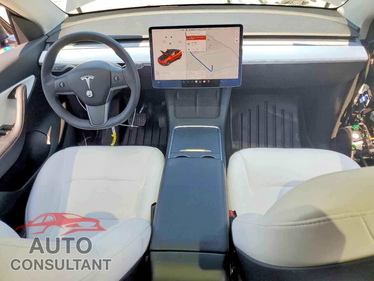 TESLA MODEL Y 2021 - 5YJYGAEE8MF301504
