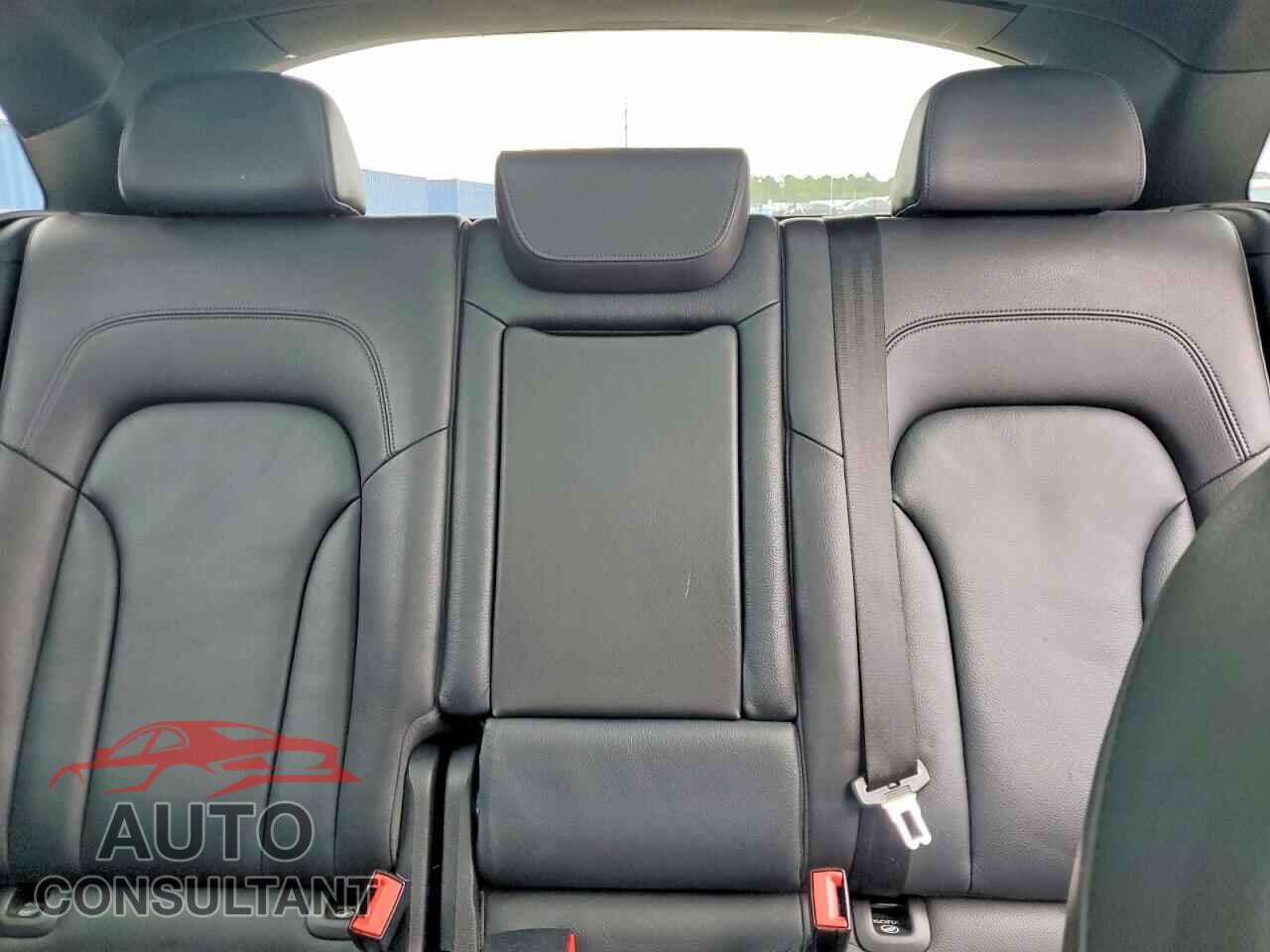 AUDI Q5 2017 - WA1D7BFP9HA008921