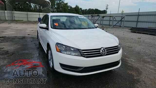 VOLKSWAGEN PASSAT 2013 - 1VWAP7A33DC084916