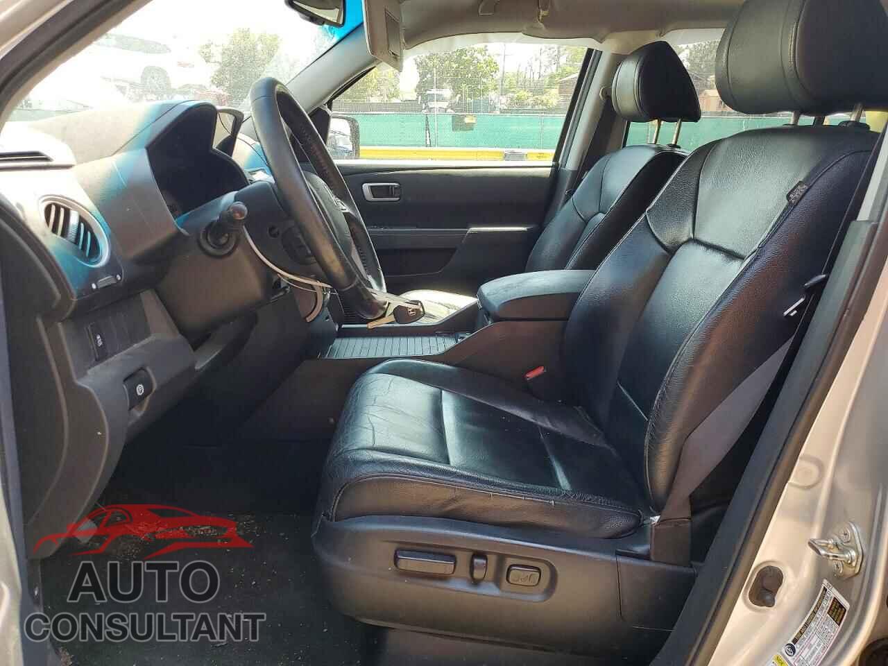 HONDA PILOT 2013 - 5FNYF4H56DB032497