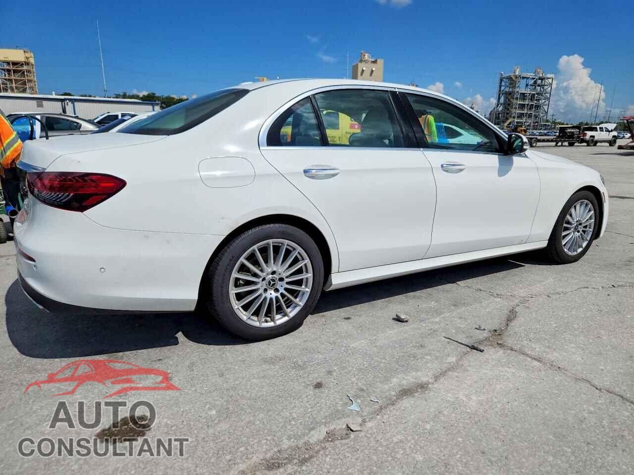 MERCEDES-BENZ E-CLASS 2021 - W1KZF8DB0MA890800