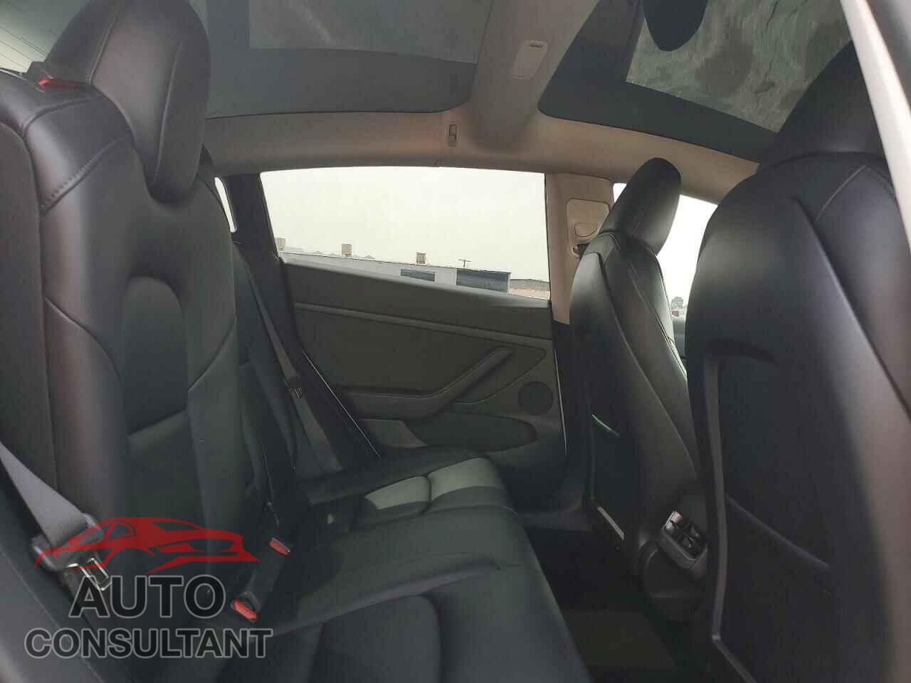 TESLA MODEL 3 2023 - 5YJ3E1EA9PF606155