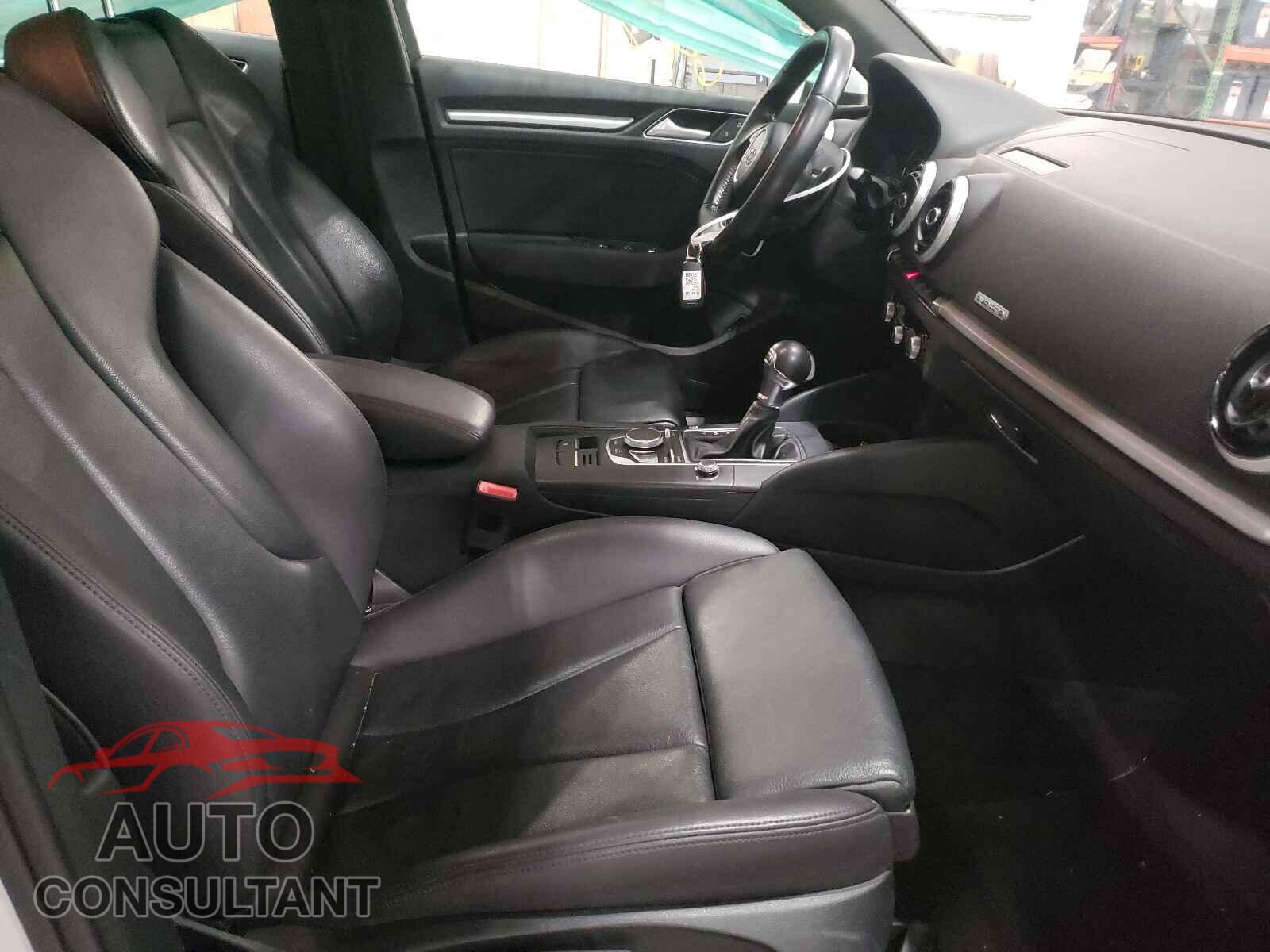 AUDI A3 2017 - WAUB8GFF3H1039321