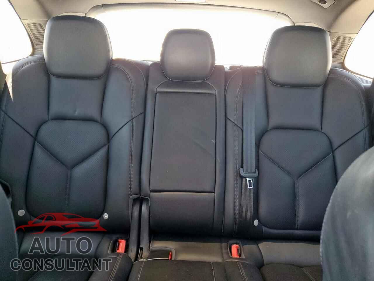 PORSCHE CAYENNE 2016 - WP1AE2A24GLA64275