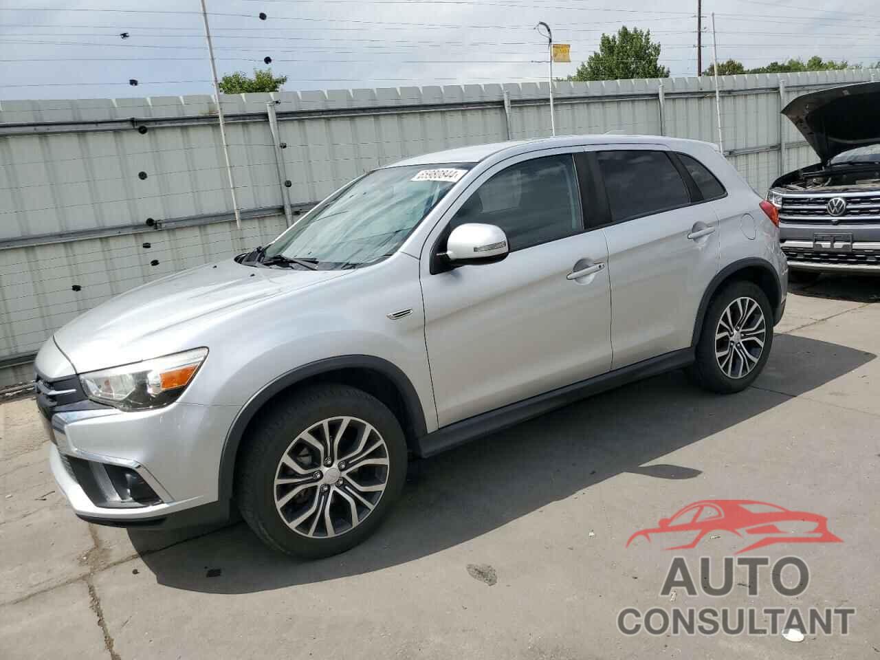 MITSUBISHI OUTLANDER 2019 - JA4AR3AU6KU027724