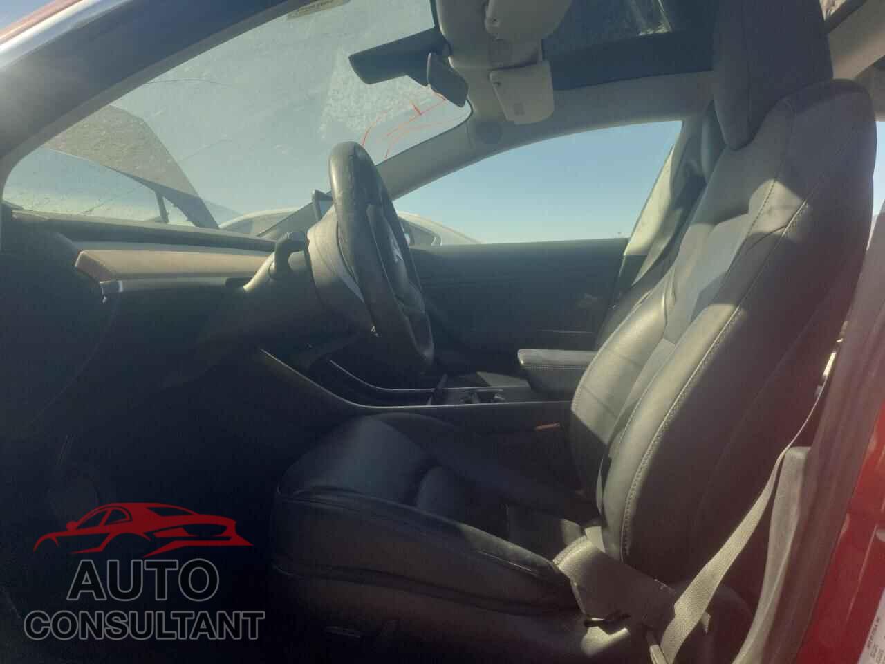 TESLA MODEL 3 2019 - 5YJ3E1EB5KF496755