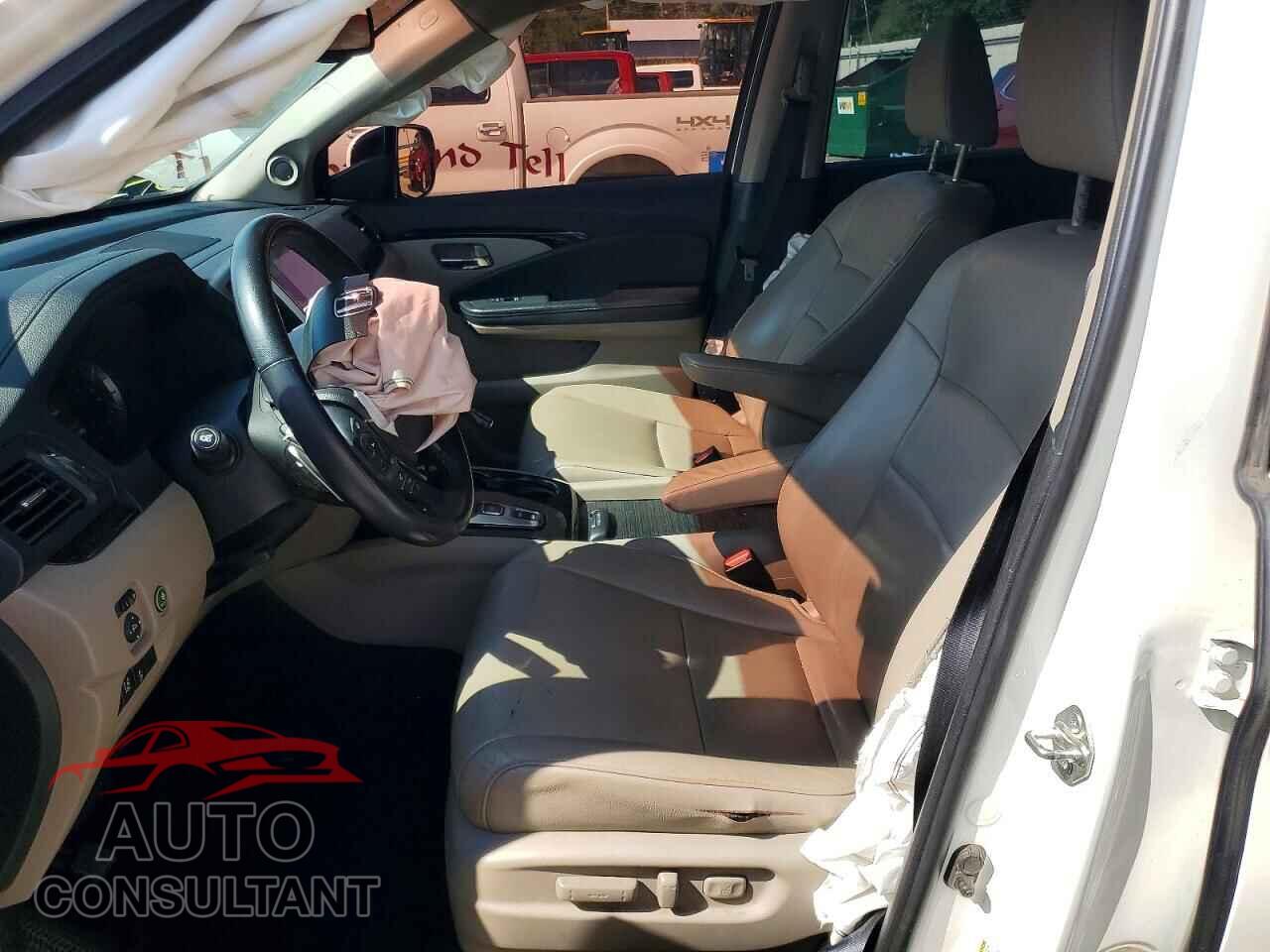 HONDA PILOT 2018 - 5FNYF5H98JB007959