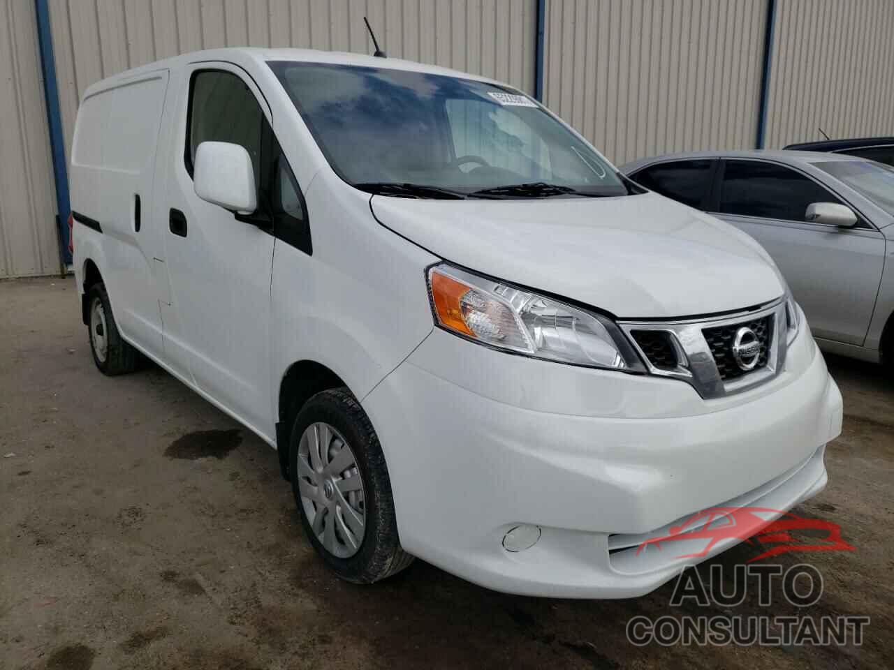 NISSAN NV 2017 - 3N6CM0KN5HK712032