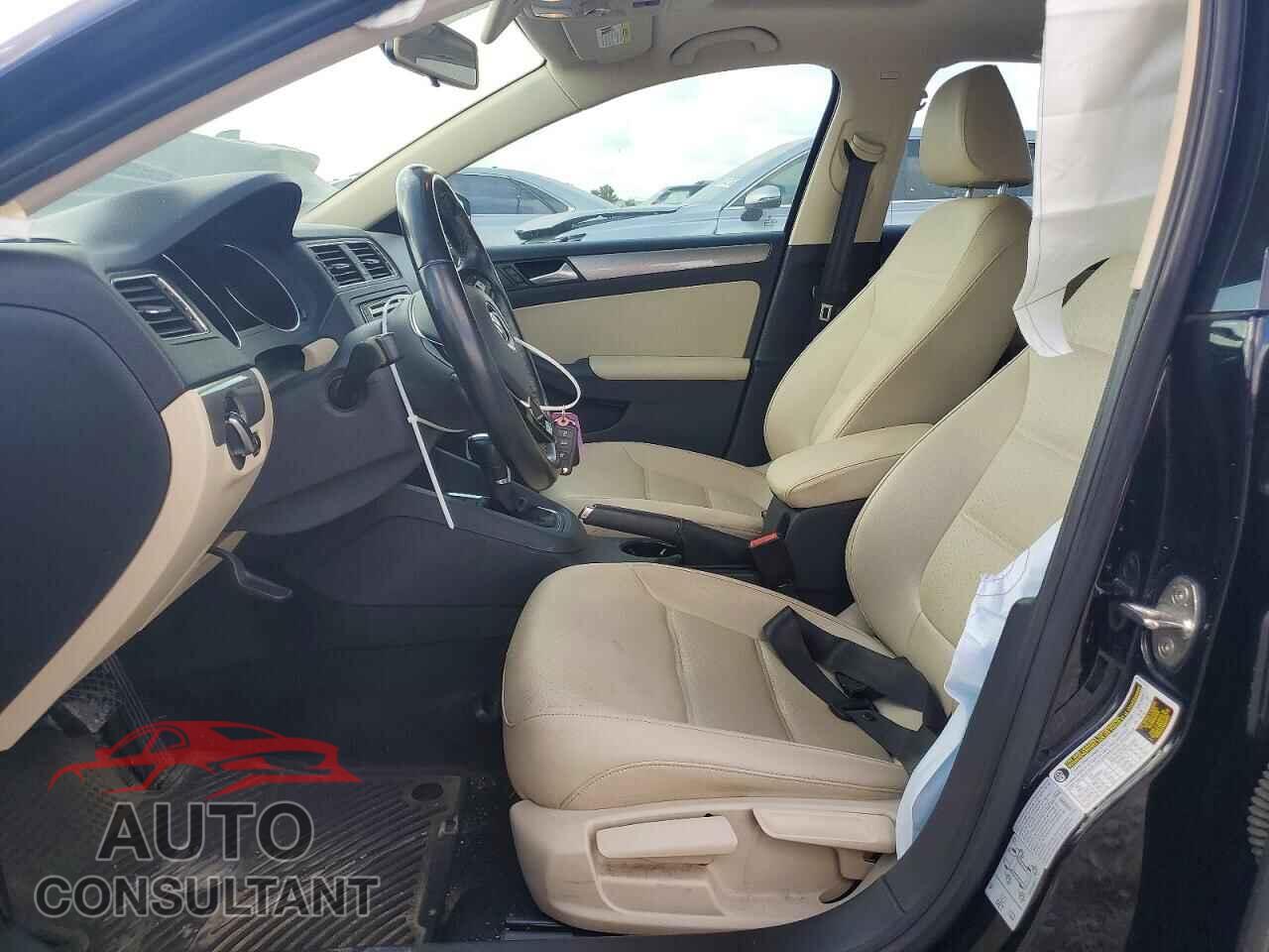 VOLKSWAGEN JETTA 2017 - 3VWDB7AJ9HM201722