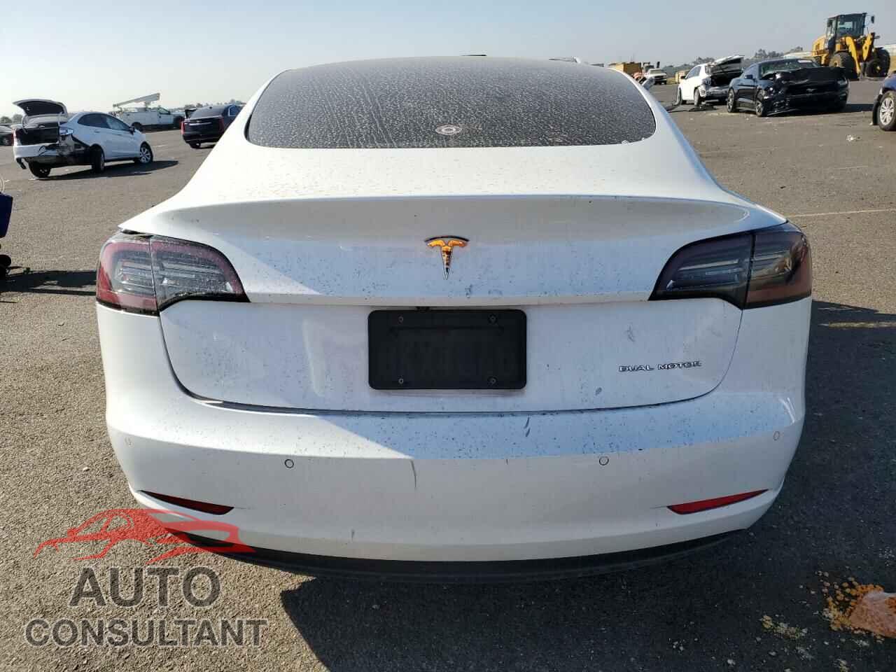 TESLA MODEL 3 2019 - 5YJ3E1EB2KF408356