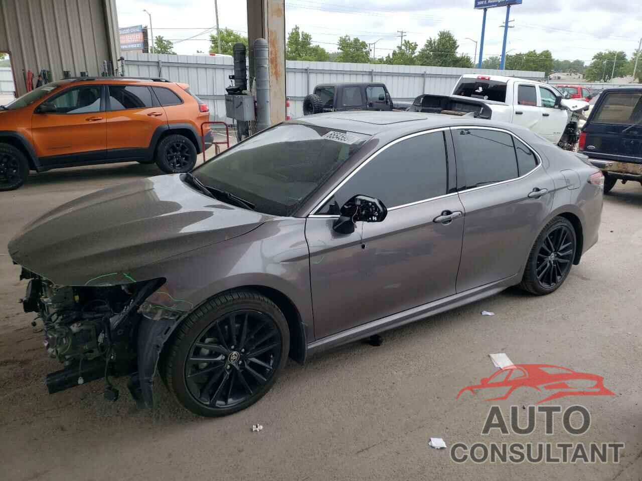 TOYOTA CAMRY 2022 - 4T1K31AK1NU570624