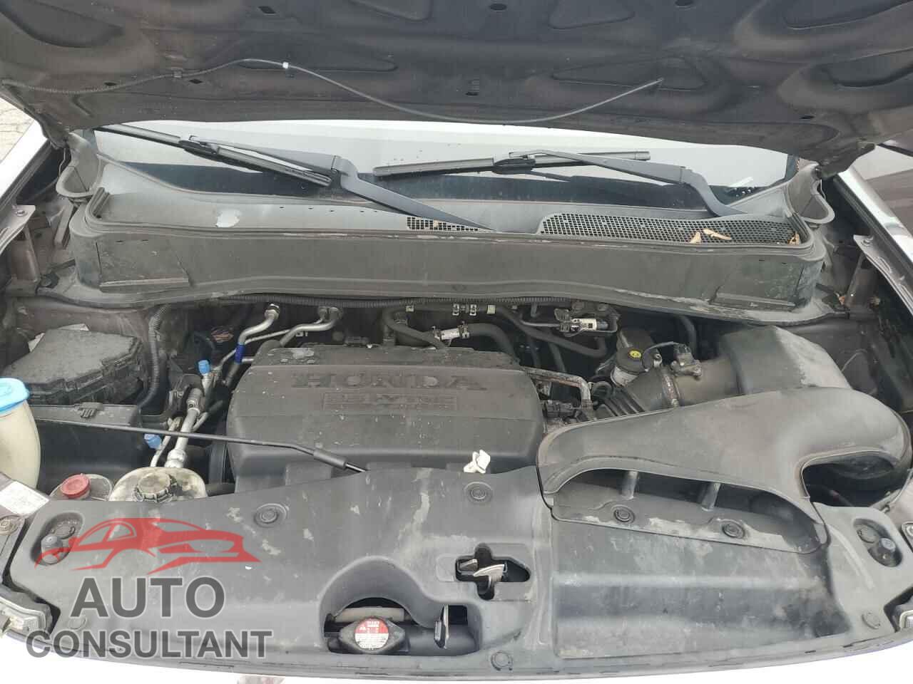 HONDA PILOT 2013 - 5FNYF4H44DB005273