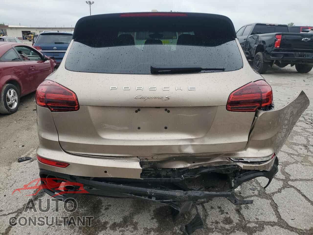 PORSCHE CAYENNE 2017 - WP1AB2A23HLA52256