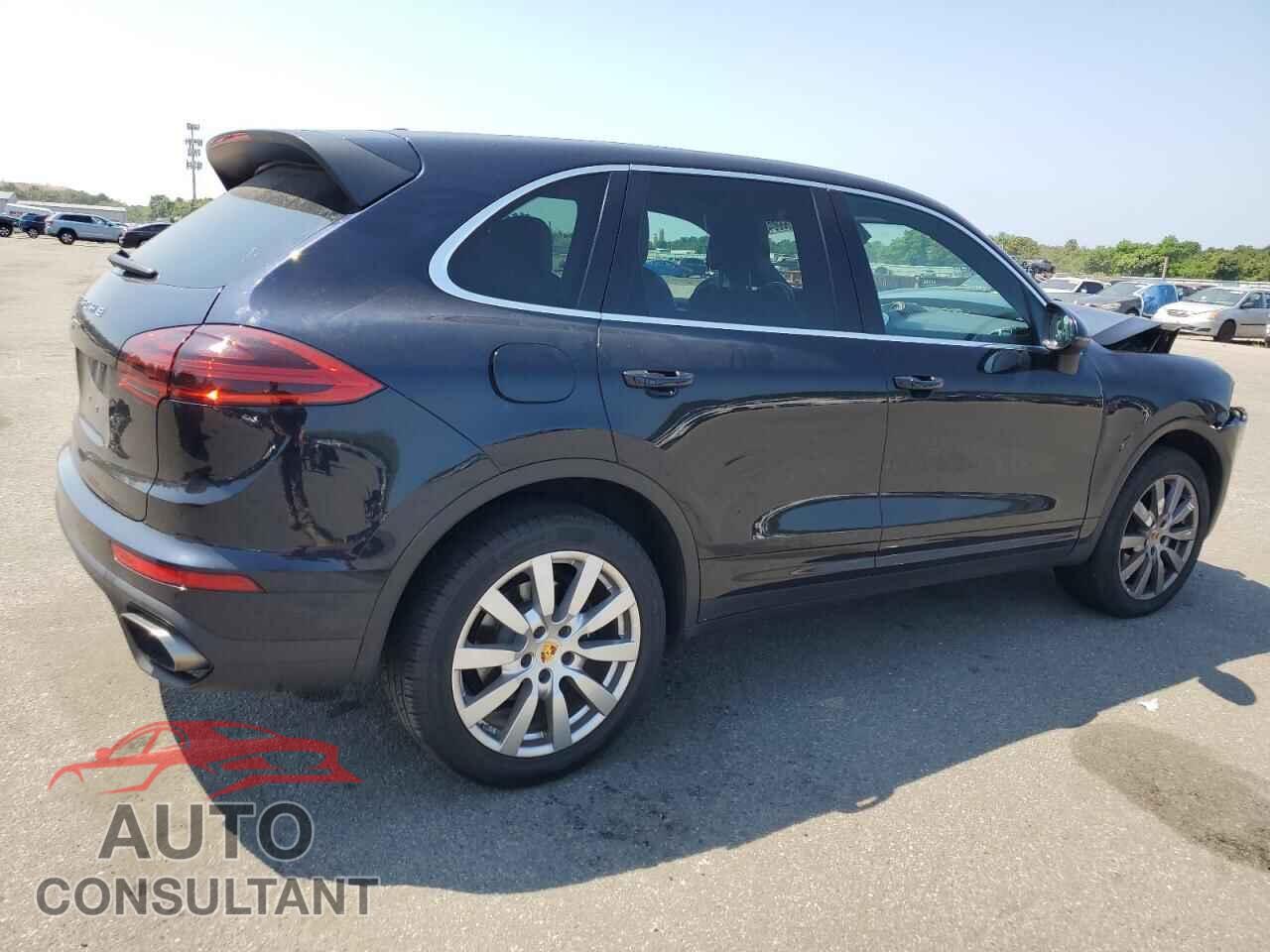 PORSCHE CAYENNE 2018 - WP1AA2A25JKA05177