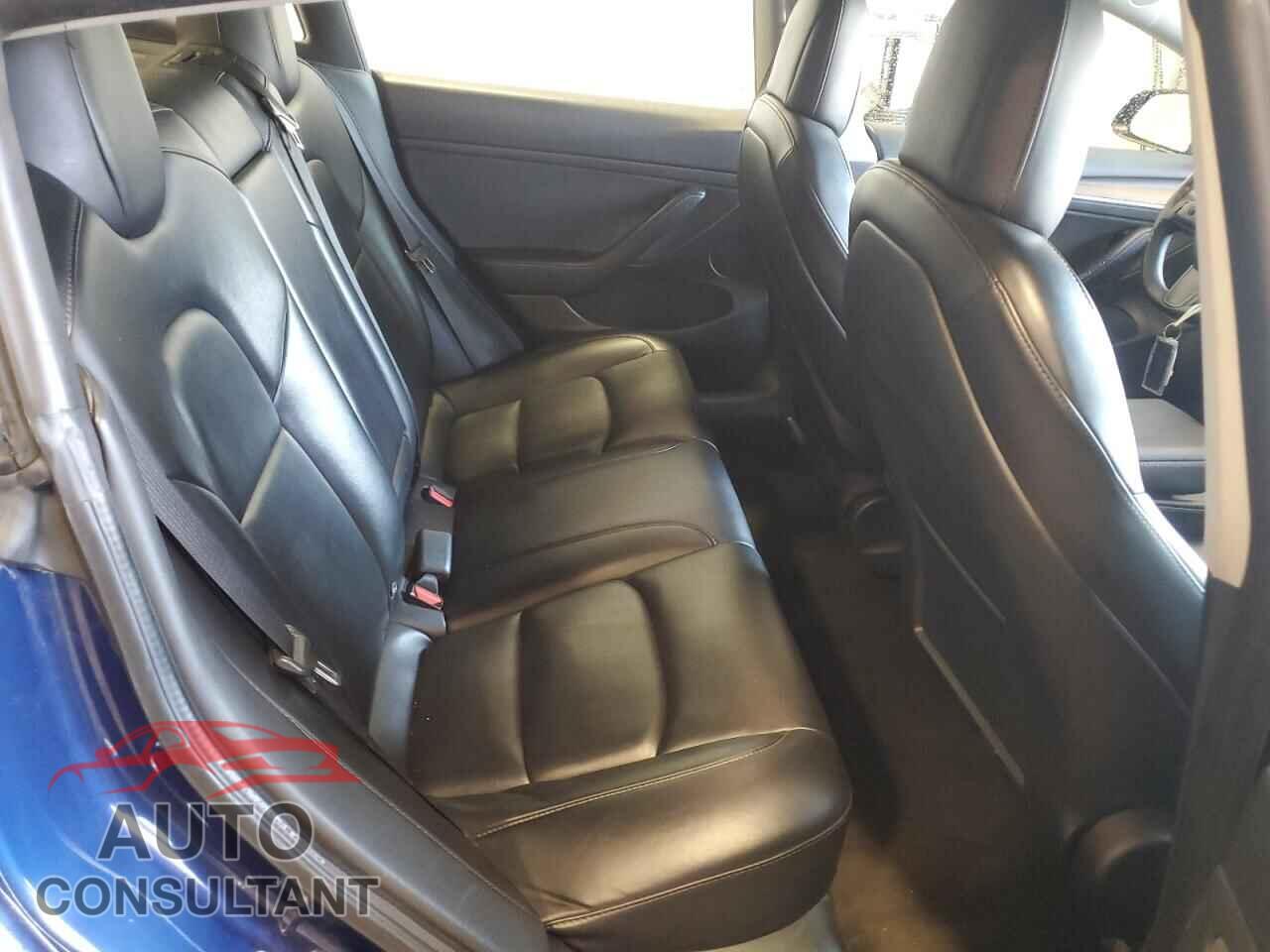 TESLA MODEL 3 2022 - 5YJ3E1EA8NF190841