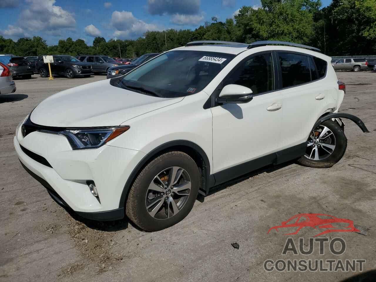 TOYOTA RAV4 2017 - JTMRFREV5HJ132062