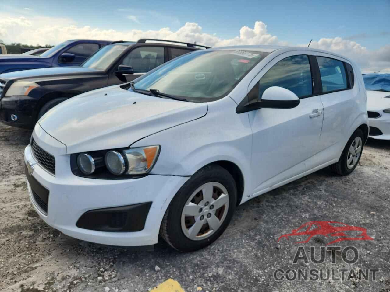CHEVROLET SONIC 2016 - 1G1JA6SH7G4175283