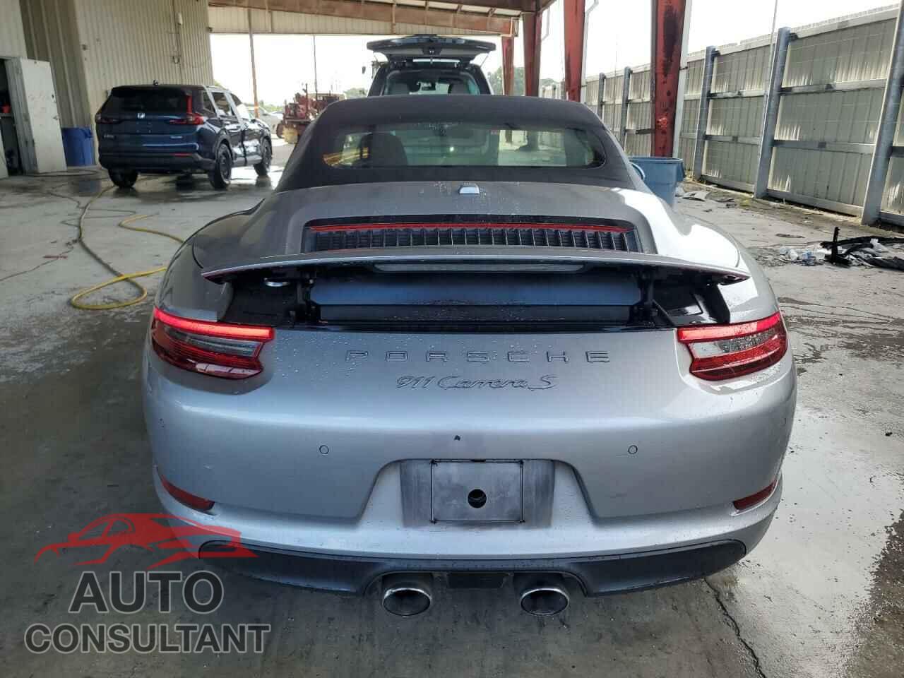 PORSCHE 911 2017 - WP0CB2A91HS155902