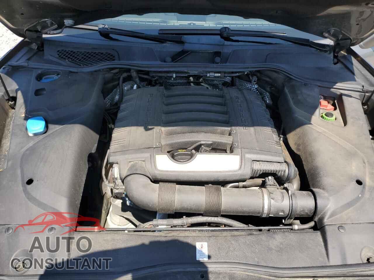PORSCHE CAYENNE 2017 - WP1AA2A28HKA91661