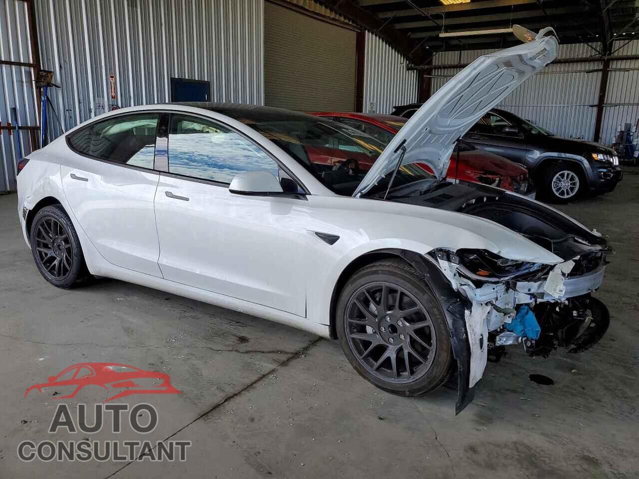 TESLA MODEL 3 2024 - 5YJ3E1EA4RF749579