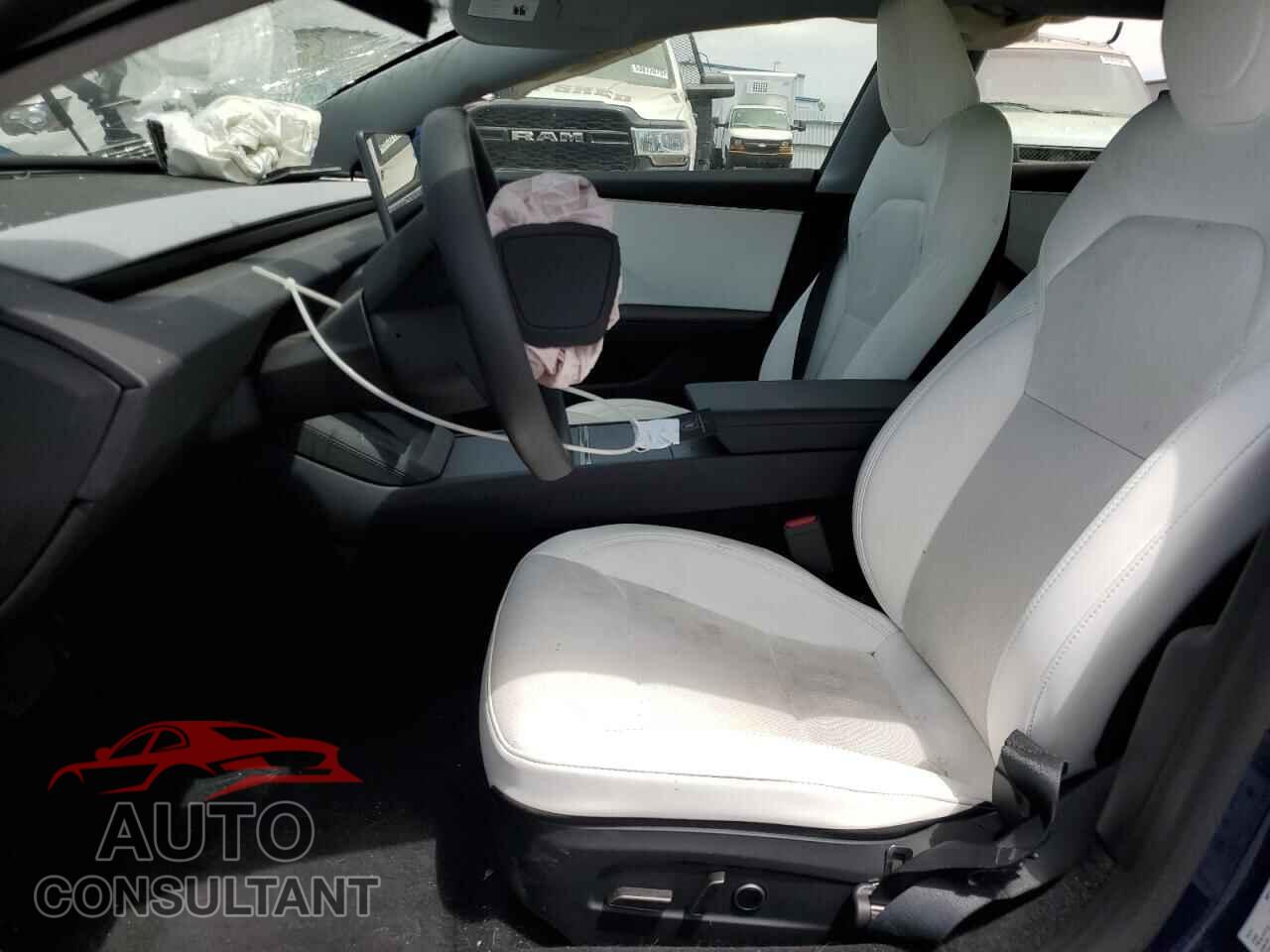 TESLA MODEL 3 2024 - 5YJ3E1EA1RF860042
