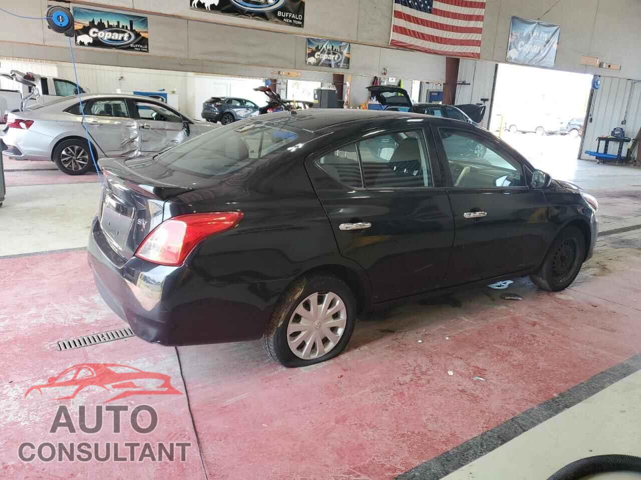 NISSAN VERSA 2017 - 3N1CN7AP3HL803132