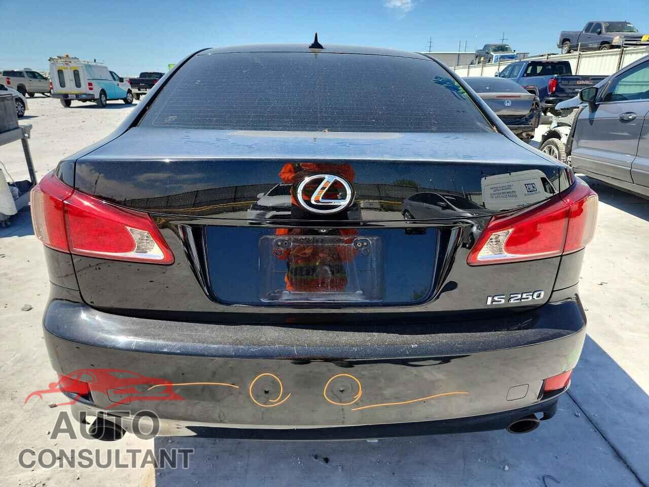 LEXUS IS 2012 - JTHBF5C23C5176077