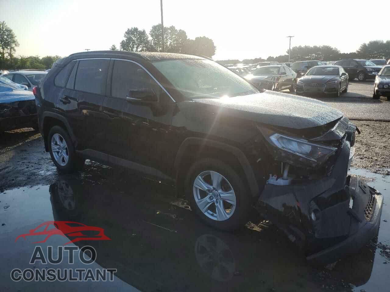 TOYOTA RAV4 2019 - JTMP1RFV2KD037713