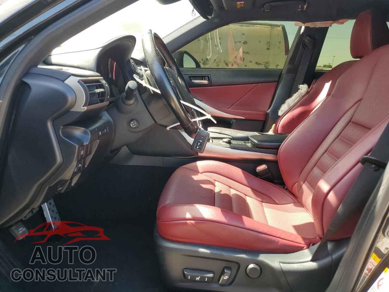 LEXUS IS 2018 - JTHBZ1D23J5033416