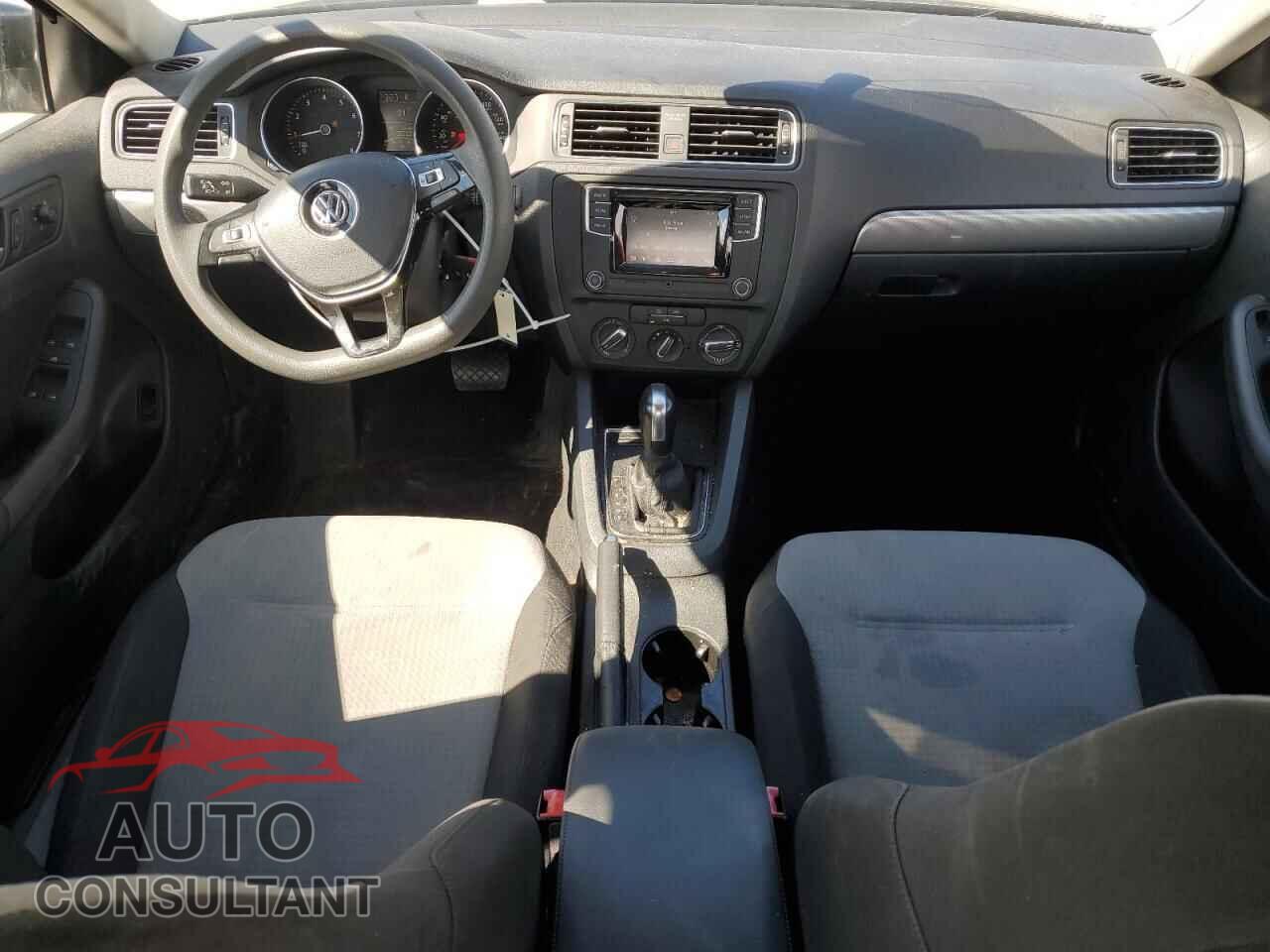 VOLKSWAGEN JETTA 2017 - 3VW2B7AJ3HM217602