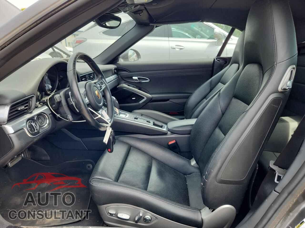 PORSCHE 911 2017 - WP0CB2A99HS154223