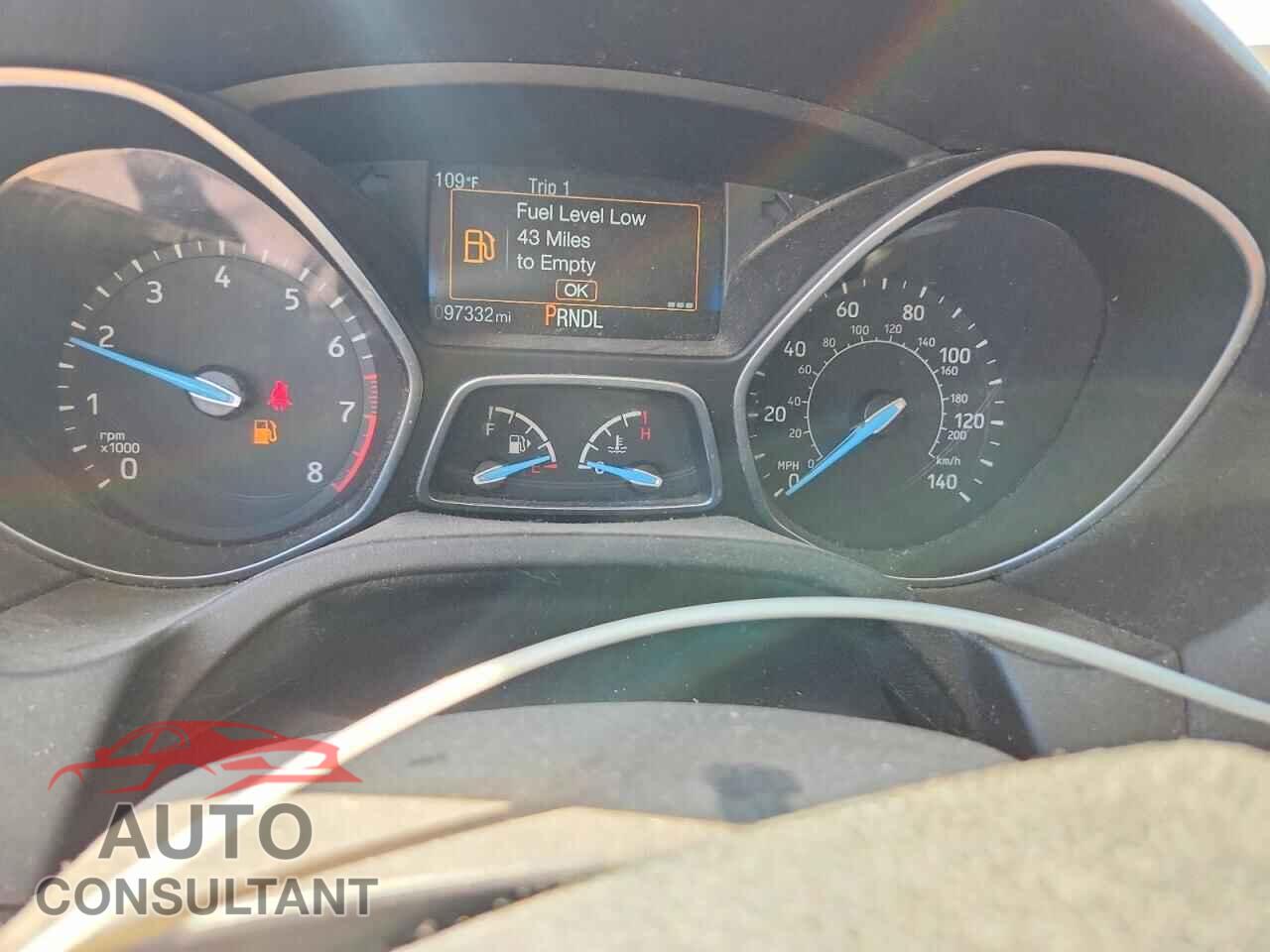 FORD FOCUS 2017 - 1FADP3F21HL328924