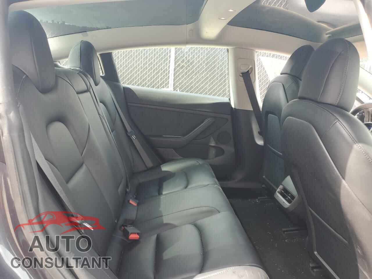 TESLA MODEL 3 2021 - 5YJ3E1EA6MF097542