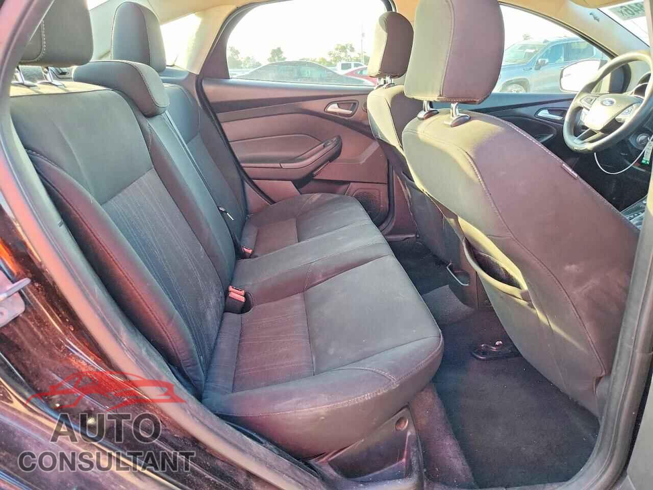 FORD FOCUS 2017 - 1FADP3H29HL204607