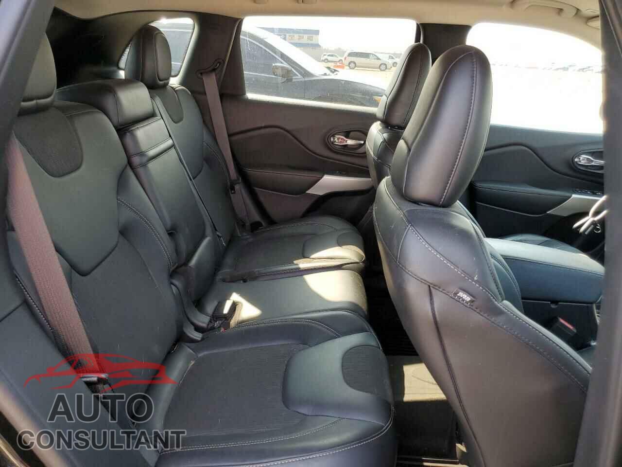 JEEP GRAND CHER 2018 - 1C4PJMLX4JD598017