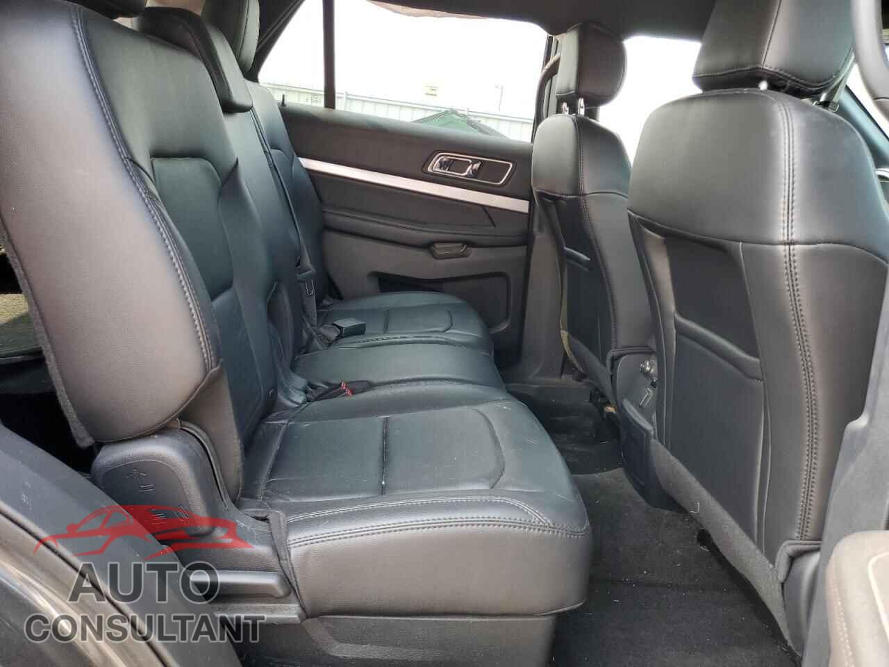 FORD EXPLORER 2017 - 1FM5K8D88HGD16503