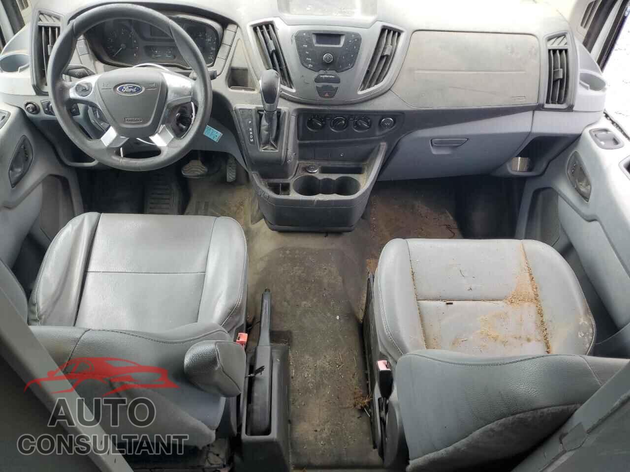 FORD TRANSIT 2015 - 1FTNR2CG5FKA40247