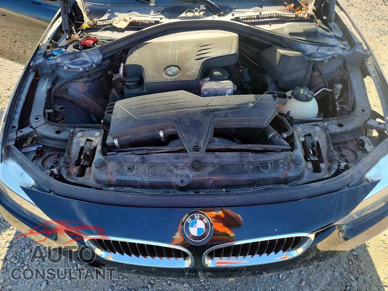 BMW 3 SERIES 2017 - WBA8A3C5XHK691981