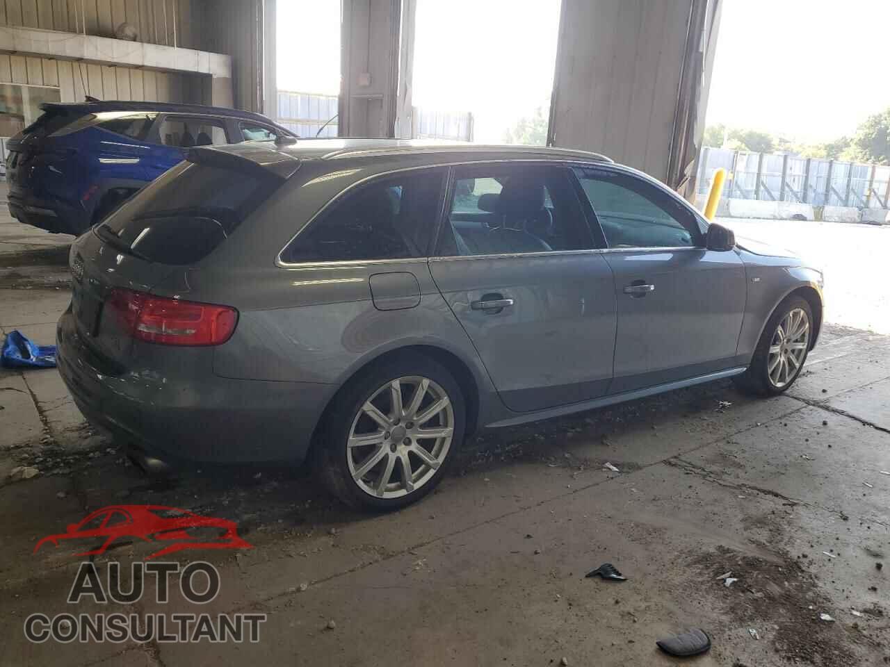 AUDI A4 2012 - WAUWFAFL2CA035778