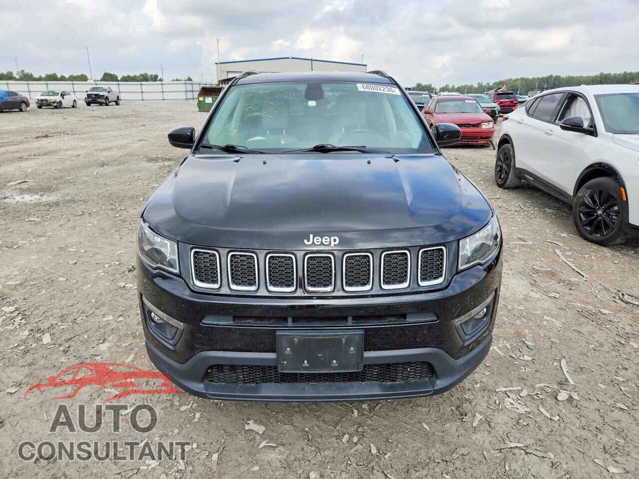 JEEP COMPASS LA 2017 - 3C4NJCBB2HT669260
