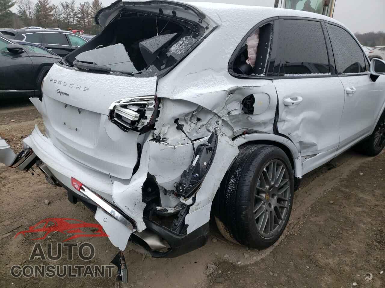 PORSCHE CAYENNE 2017 - WP1AA2A2XHKA80807