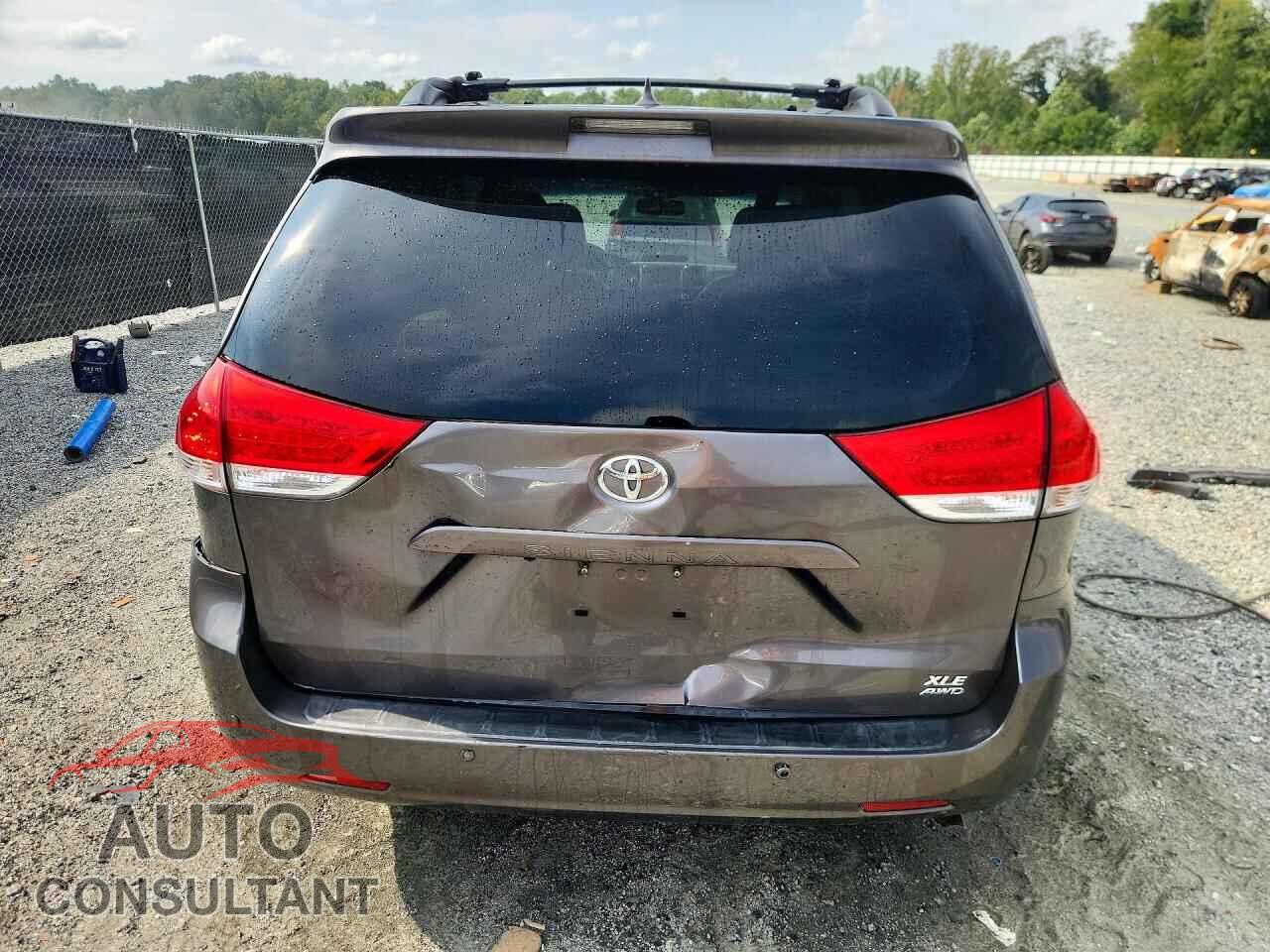 TOYOTA SIENNA 2012 - 5TDDK3DC3CS048286