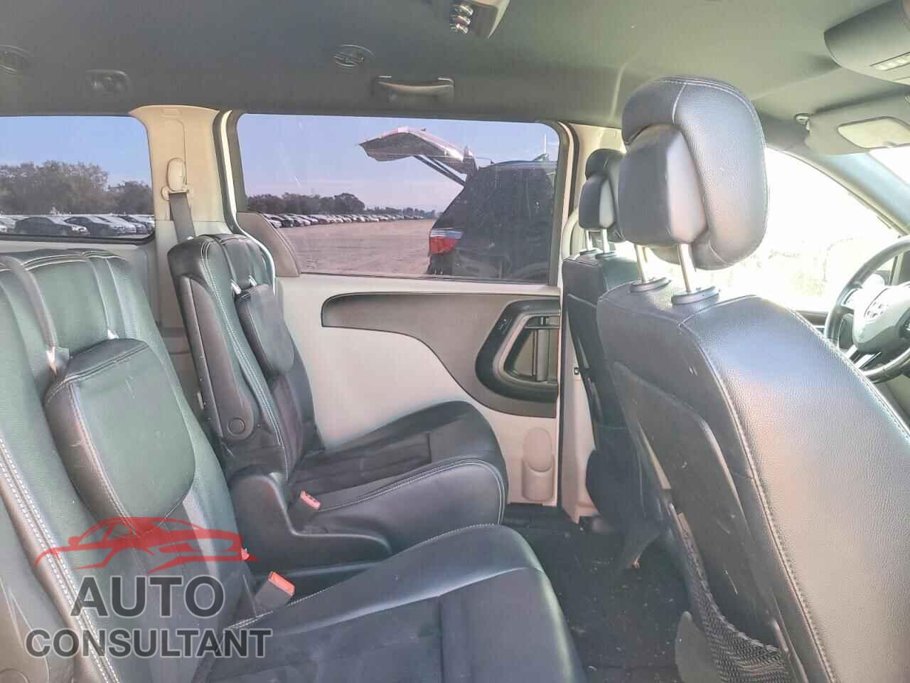 DODGE CARAVAN 2018 - 2C4RDGCG2JR240218