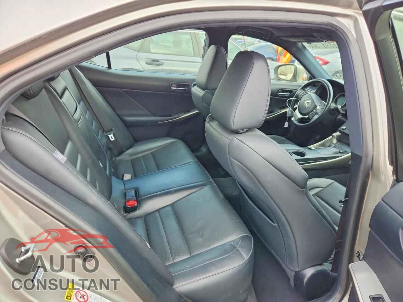 LEXUS IS 2015 - JTHCE1D24F5008080