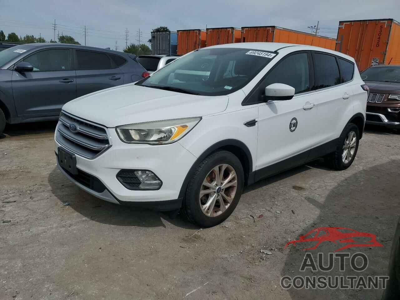 FORD ESCAPE 2017 - 1FMCU0GD9HUC66014