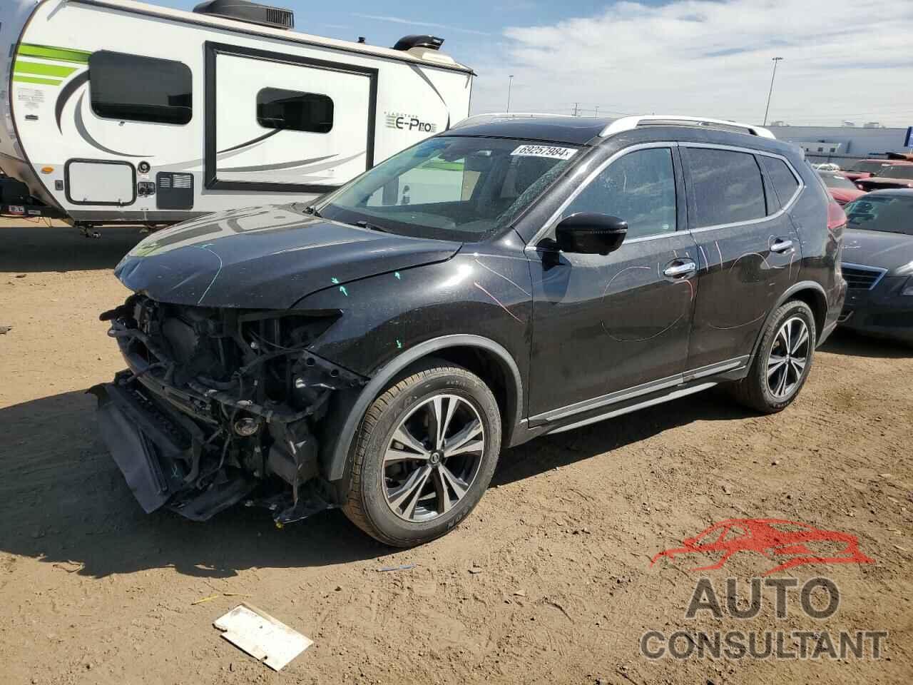 NISSAN ROGUE 2018 - JN8AT2MV7JW301381