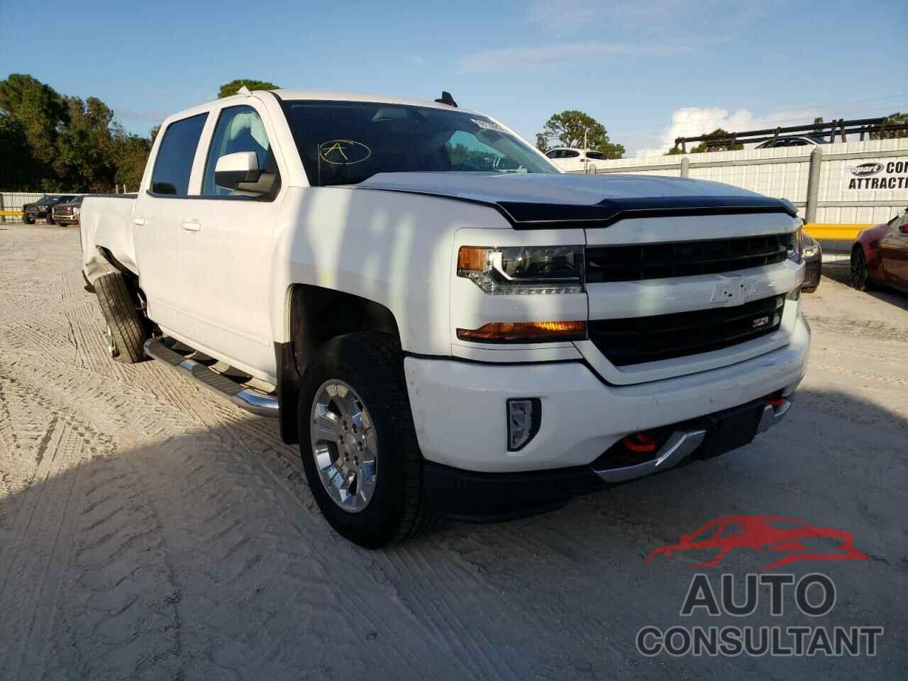 CHEVROLET SILVERADO 2018 - 3GCUKREC6JG308600